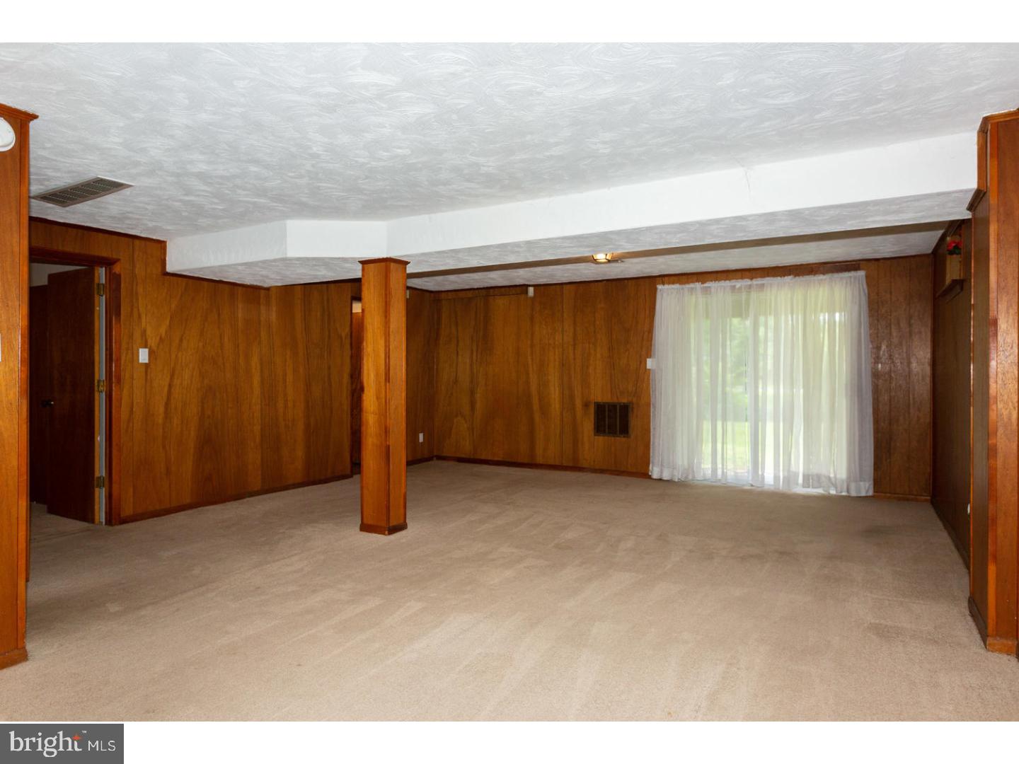 400 Glenlock Road Ridley Park, PA 19078 - Photo 19 of 25 Family Room