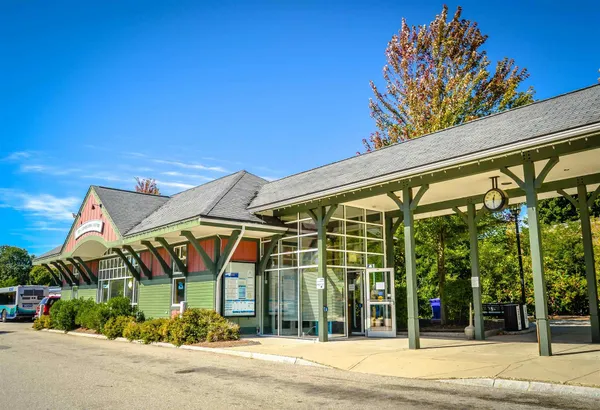 $1,995 | 10 4th Street, Unit 304, Dover, NH 03820