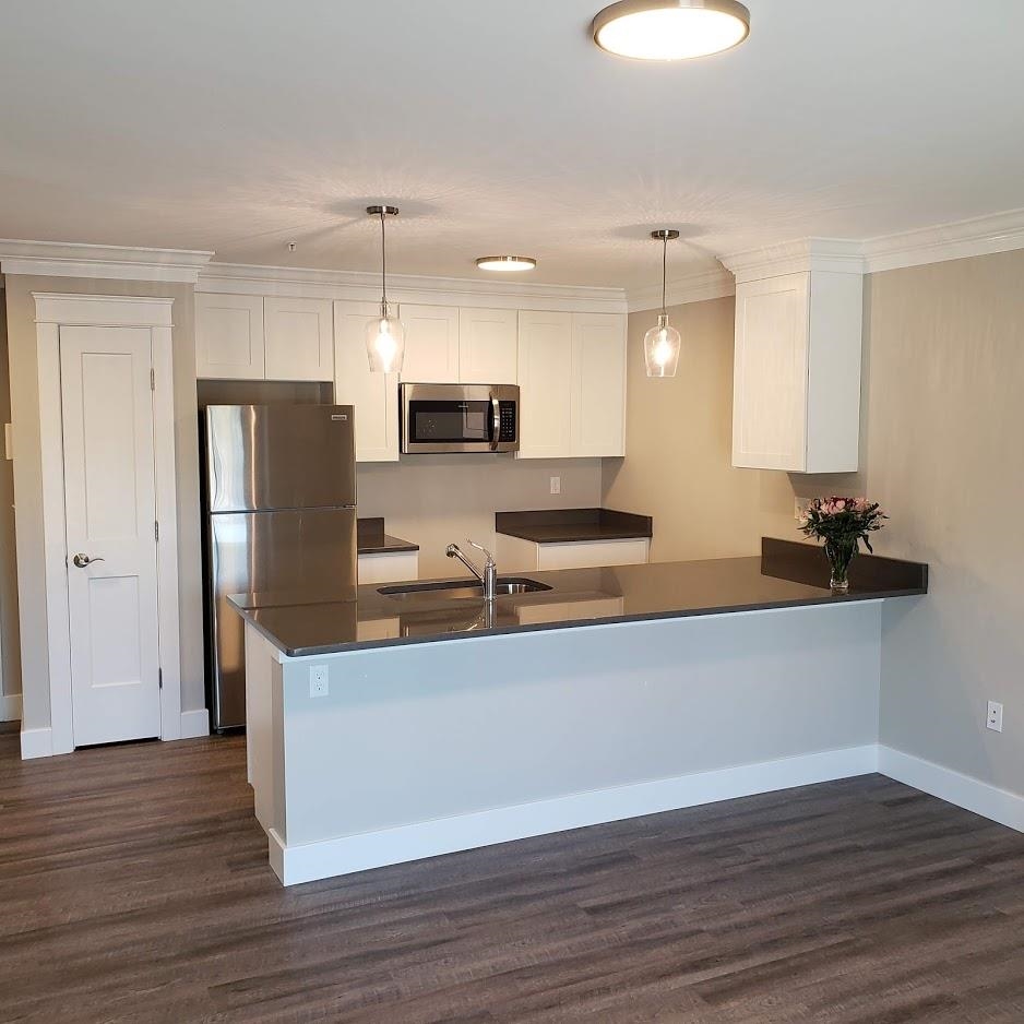 10 4th Street, Unit 304 Dover, NH 03820 - Photo 3 of 24