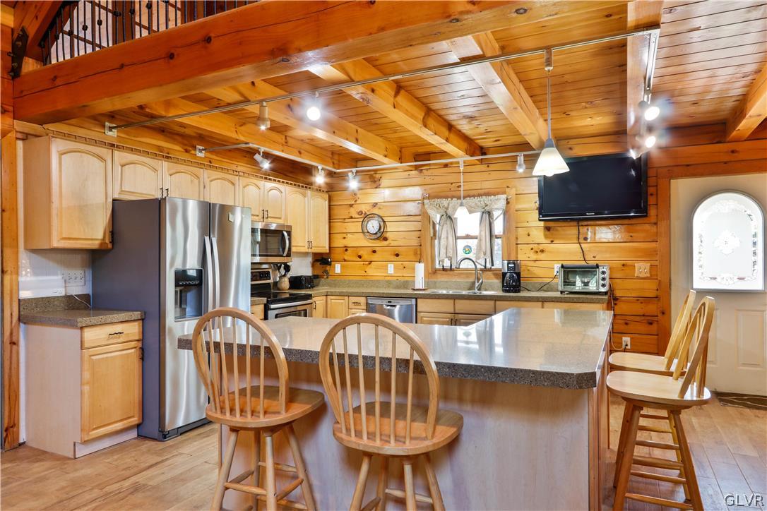 1090 Myrtle Road Walnutport, PA 18088 - Photo 4 of 43 Gallery Image 4