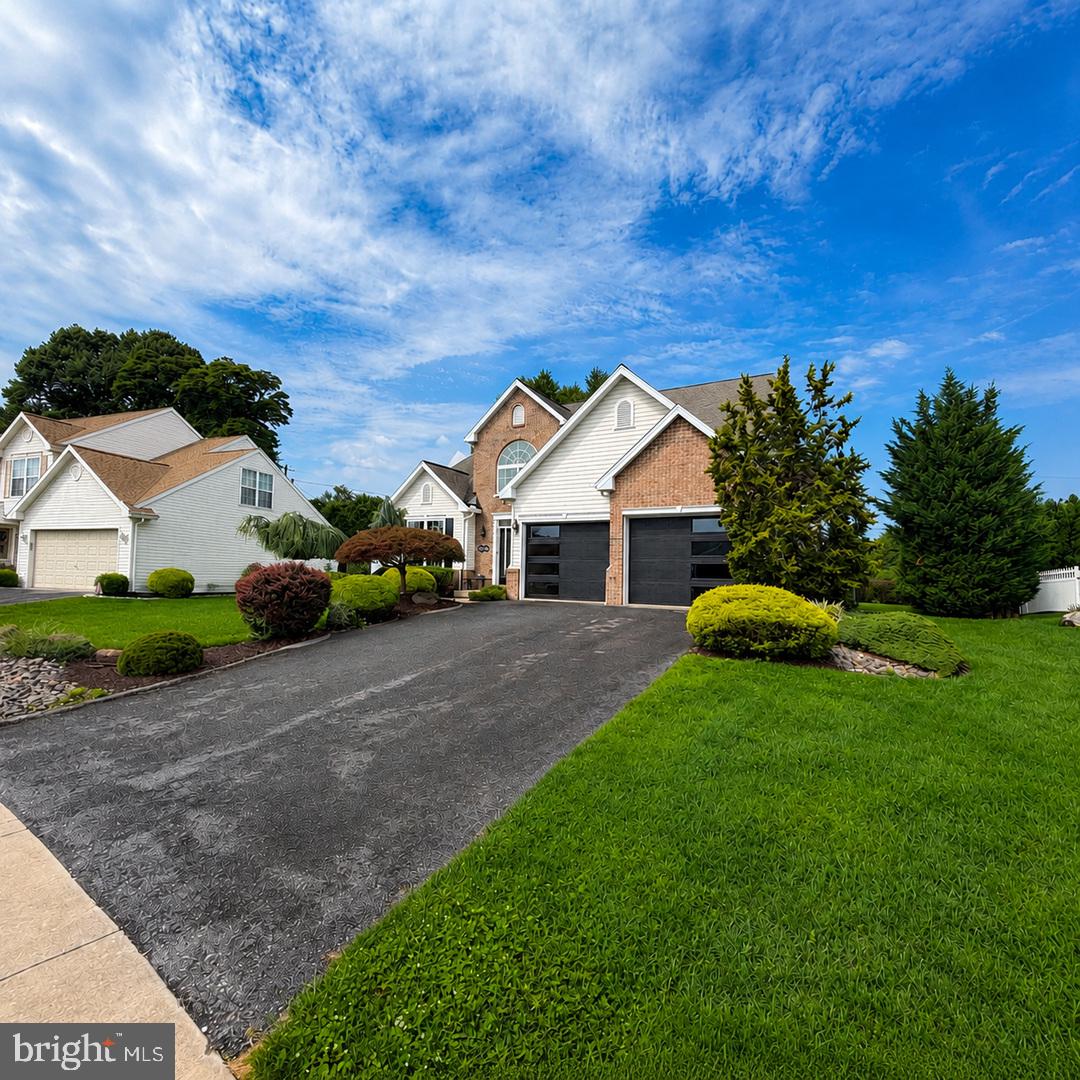 2543 Joshua Drive Sinking Spring, PA 19608 - Photo 4 of 63 Gallery Image 4