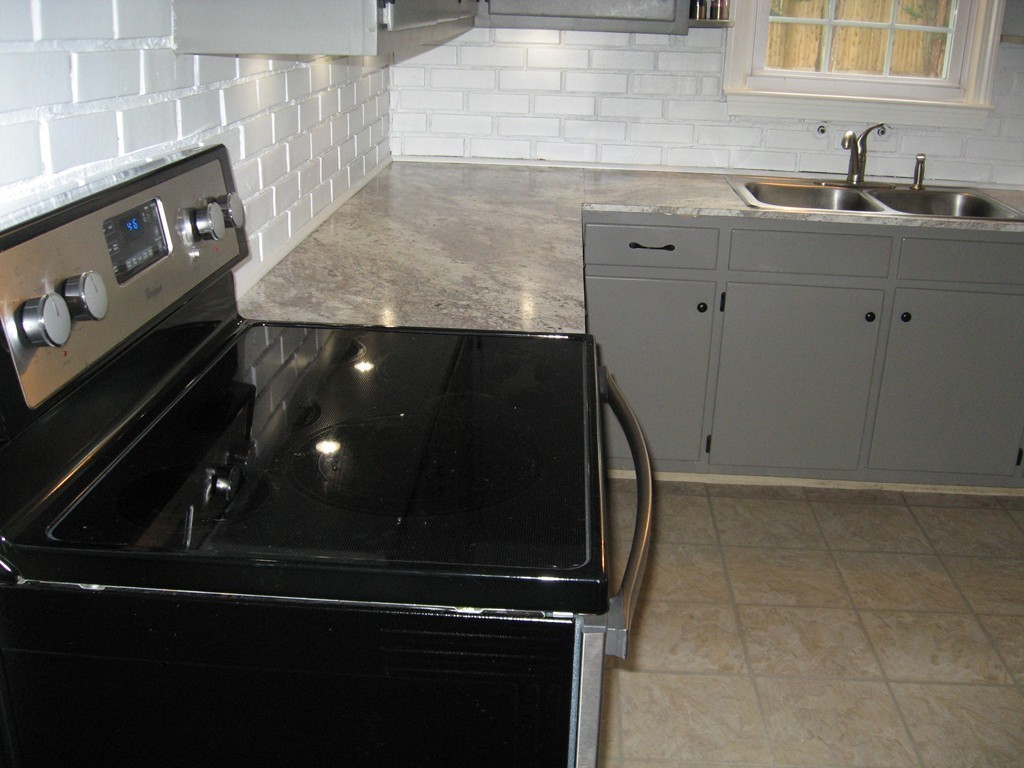 59 Mayflower Road Springfield, MA 01118 - Photo 11 of 27