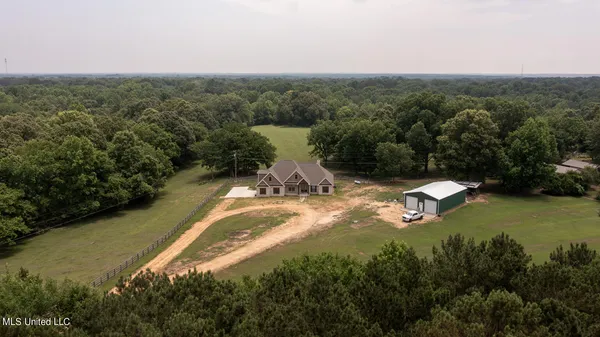 $795,000 | 1000 Hawkins Road, Courtland, MS 38620