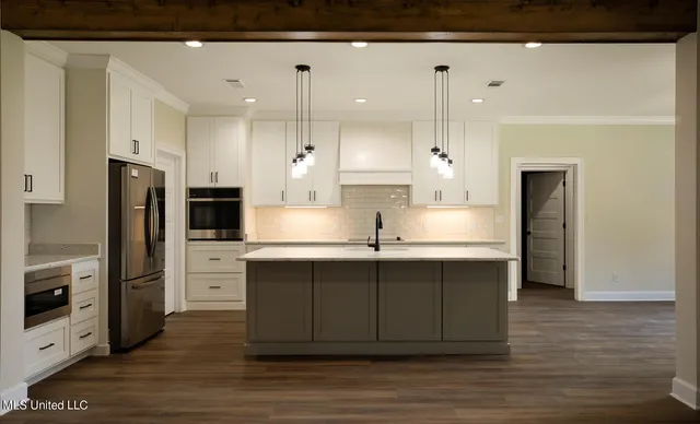 $795,000 | 1000 Hawkins Road, Courtland, MS 38620