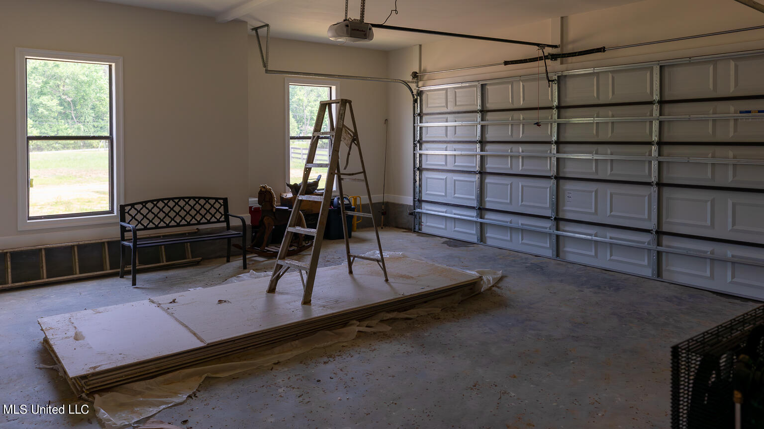 1000 Hawkins Road Courtland, MS 38620 - Photo 34 of 64 Interior (14)