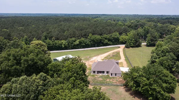 $795,000 | 1000 Hawkins Road, Courtland, MS 38620