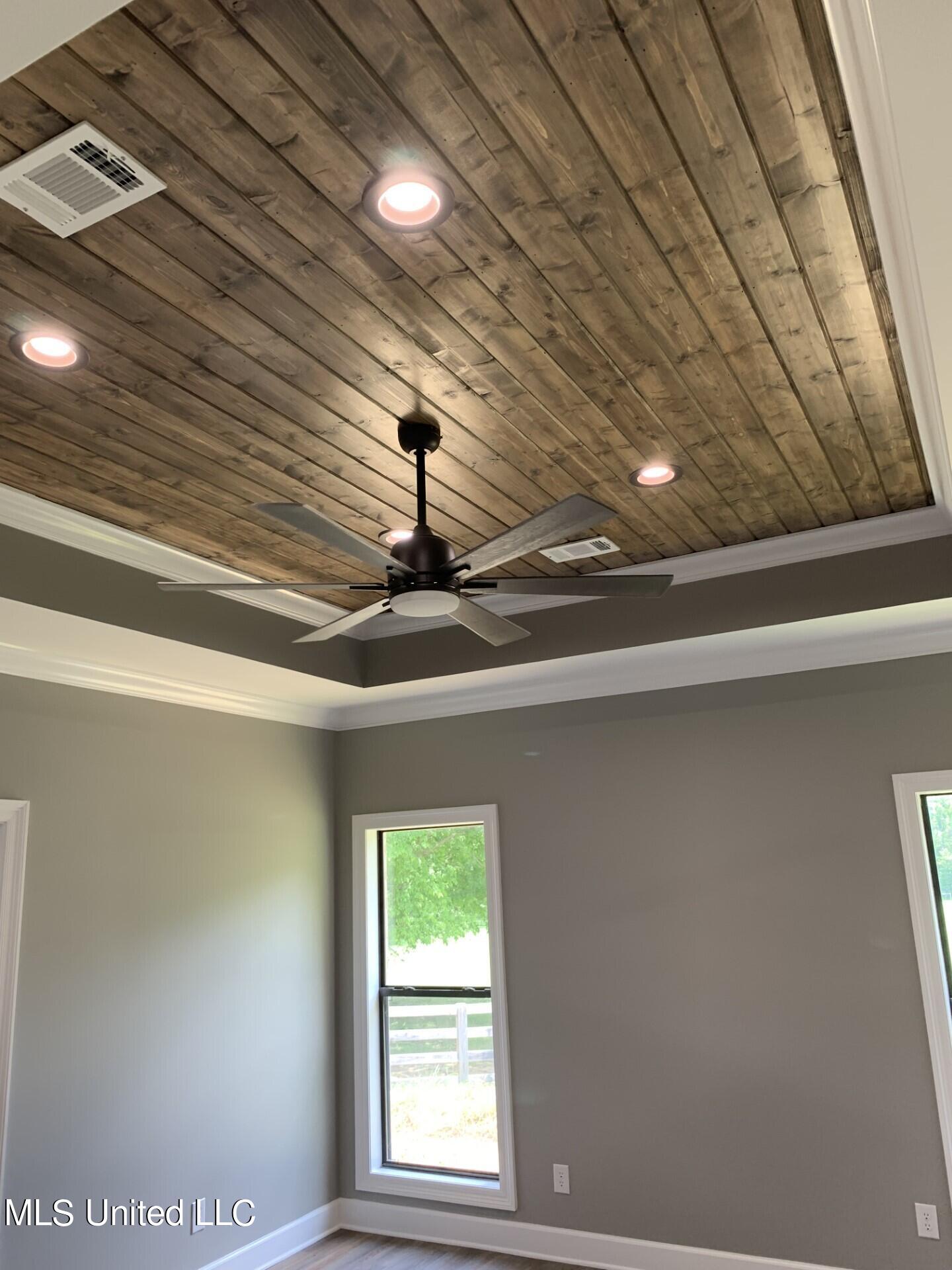 1000 Hawkins Road Courtland, MS 38620 - Photo 54 of 64 thumbnail_IMG_4218