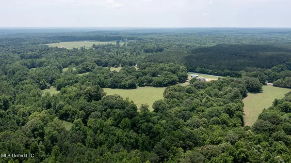 $795,000 | 1000 Hawkins Road, Courtland, MS 38620