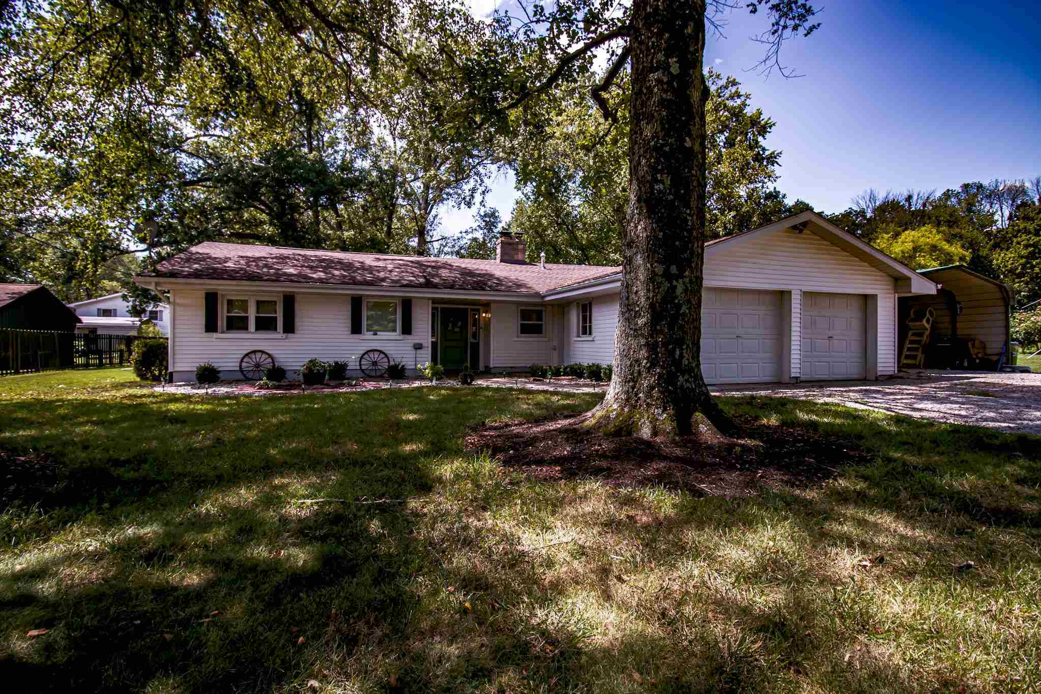 8169 St Johns Road Elberfeld, IN 47613 - Photo 2 of 26 Gallery Image 2
