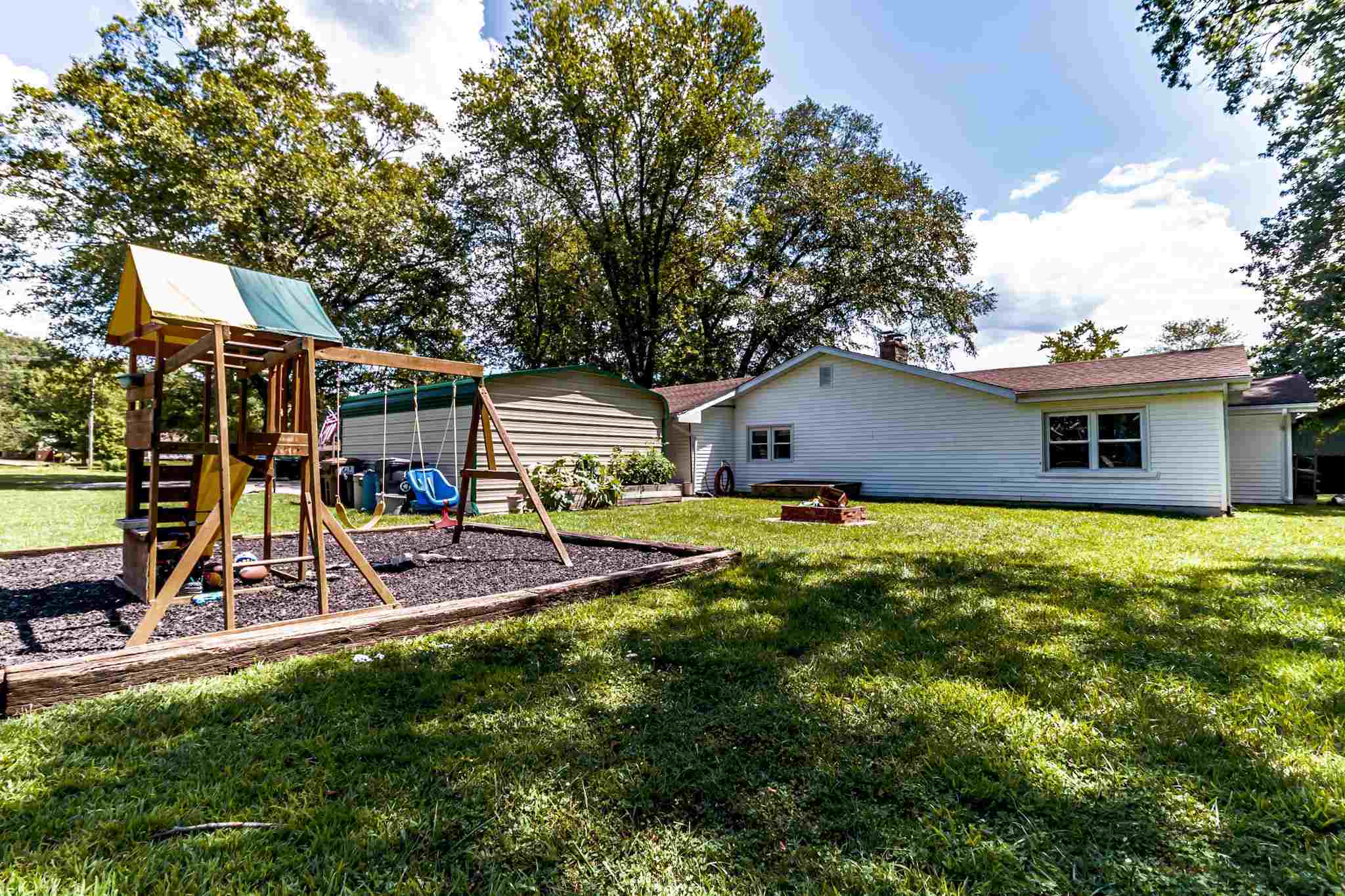 8169 St Johns Road Elberfeld, IN 47613 - Photo 5 of 26 Gallery Image 5
