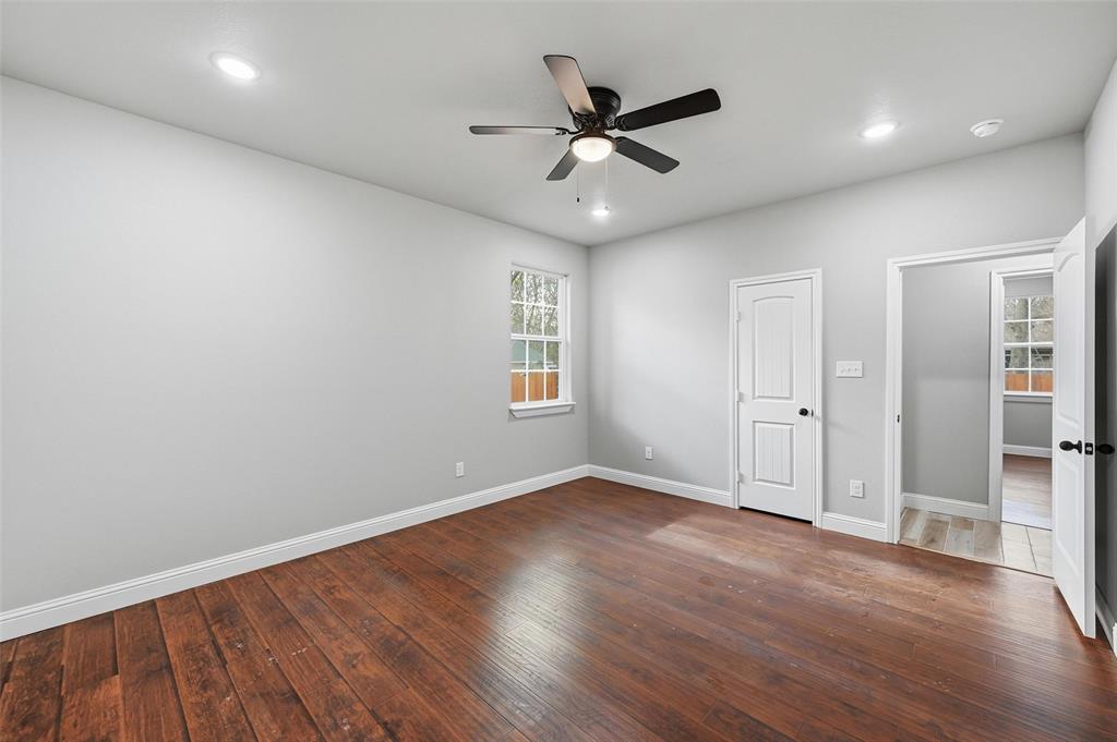 308 Lewis Street Cleburne, TX 76031 - Photo 17 of 24