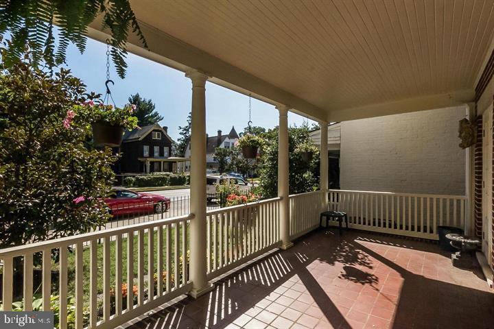 4036 Roland Avenue, Unit 1 Baltimore, MD 21211 - Photo 3 of 17