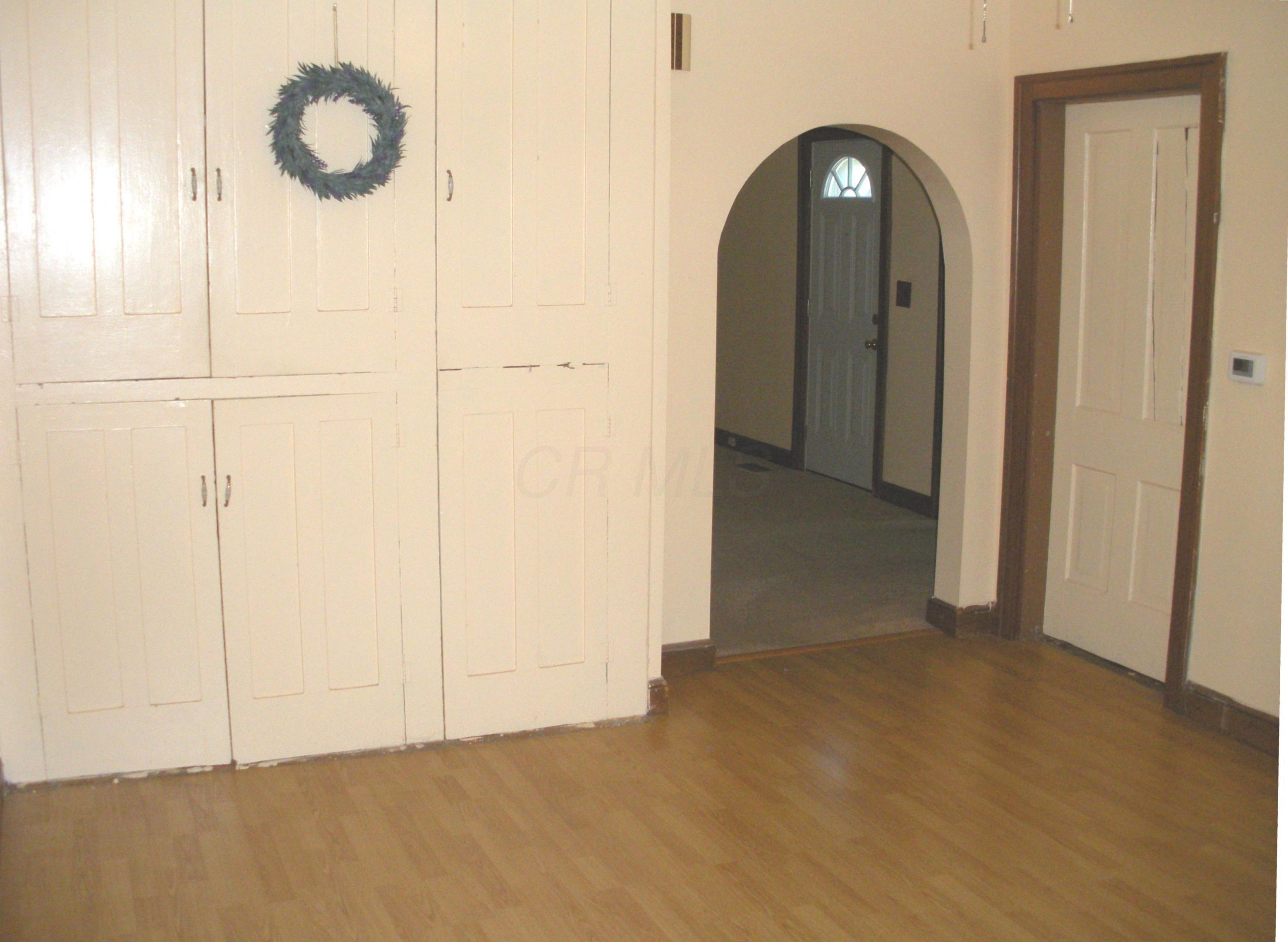 47 Front Street Commercial Point, OH 43116 - Photo 3 of 24