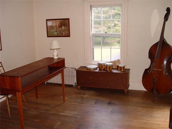 6 Clapp Road Scituate, MA 02066 - Photo 3 of 12 Gallery Image 3