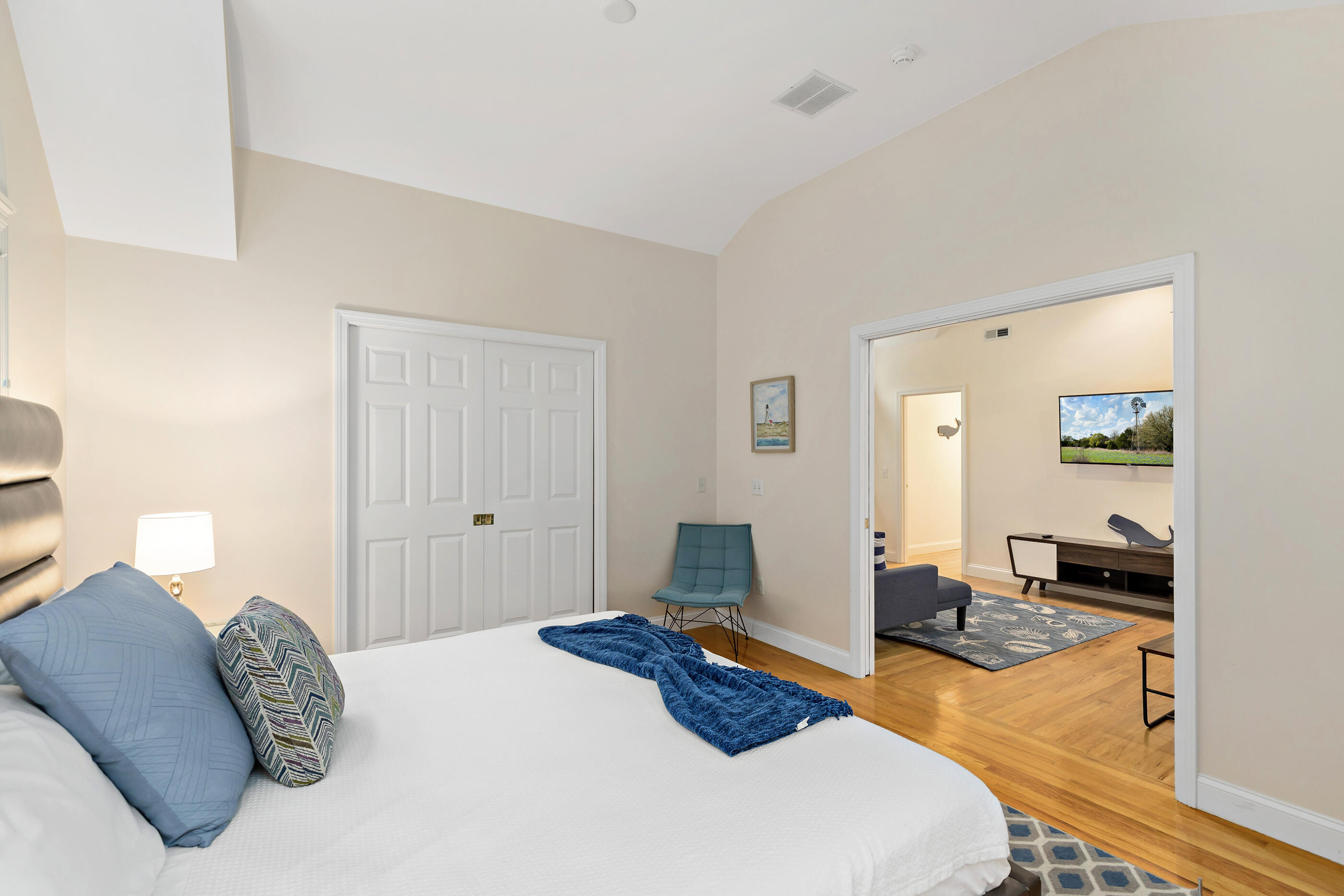 414 Eel River Road Osterville, MA 02655 - Photo 27 of 40 a bedroom with a bed and a view of bedroom