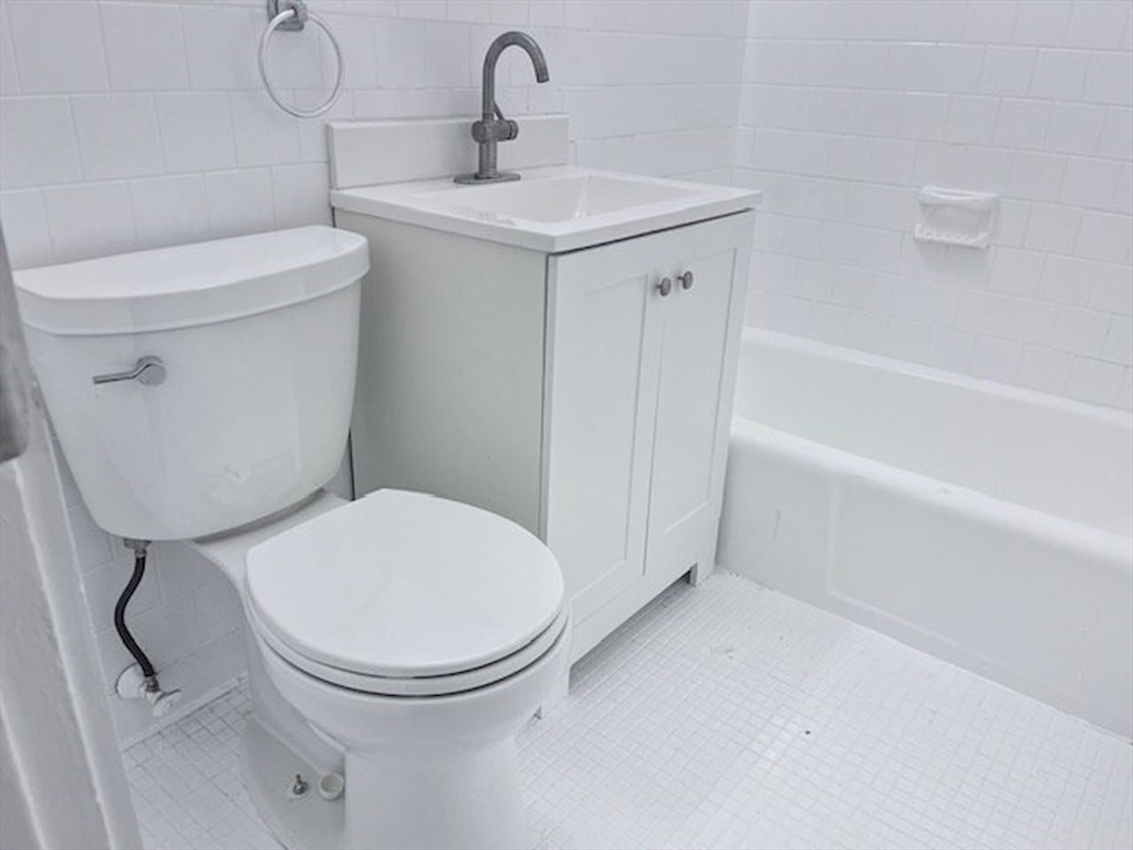 69 Nicholas Road, Unit B Framingham, MA 01701 - Photo 13 of 23 Gallery Image 13