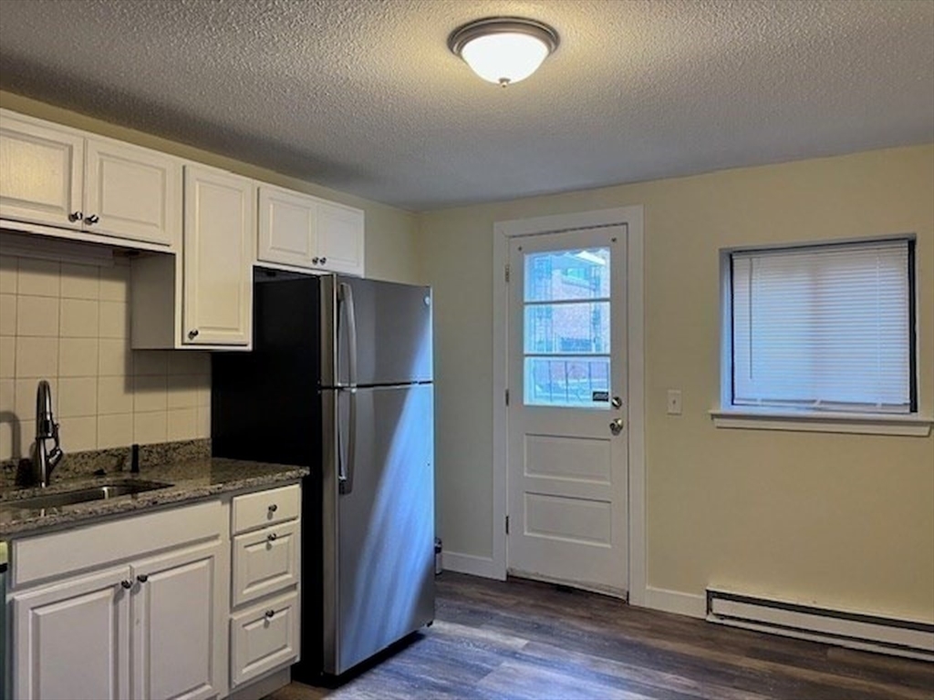 69 Nicholas Road, Unit B Framingham, MA 01701 - Photo 3 of 23 Gallery Image 3