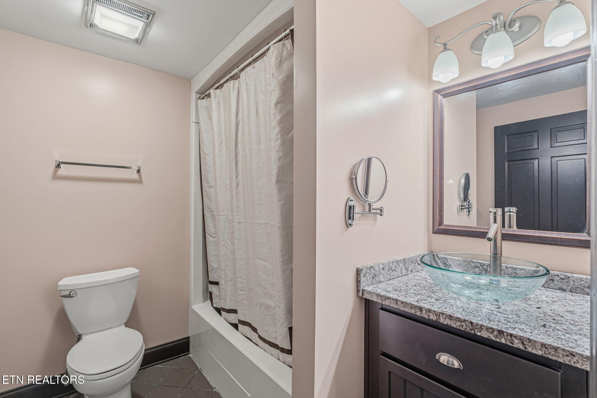 138 Newell Lane Oak Ridge, TN 37830 - Photo 38 of 51 138 Newell Ln - Downstairs Bath