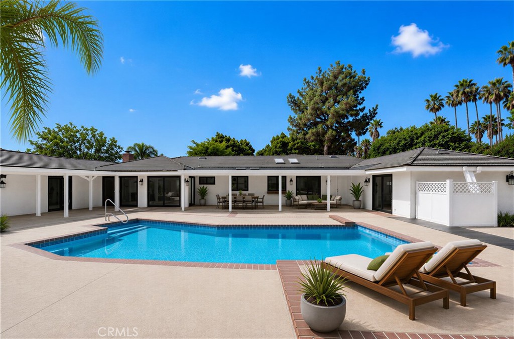 225 Summit Road La Verne, CA 91750 - Photo 5 of 32 Furniture in backyard is digitally staged.