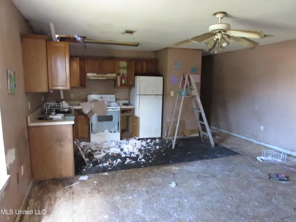 $198,000 | 930 Park View Place, Unit A & B, Gulfport, MS 39507