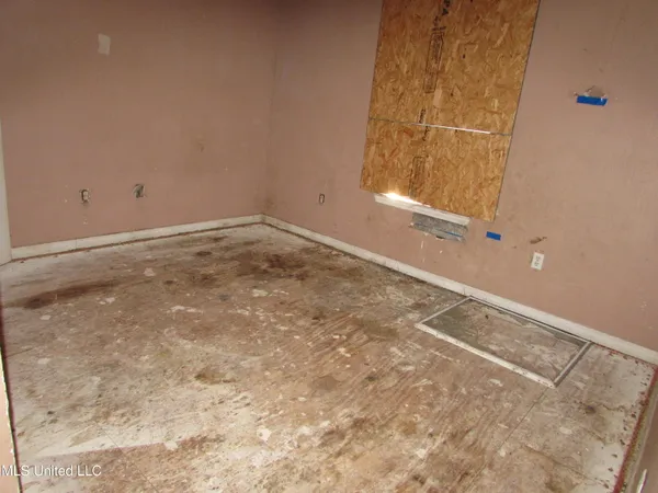 $198,000 | 930 Park View Place, Unit A & B, Gulfport, MS 39507