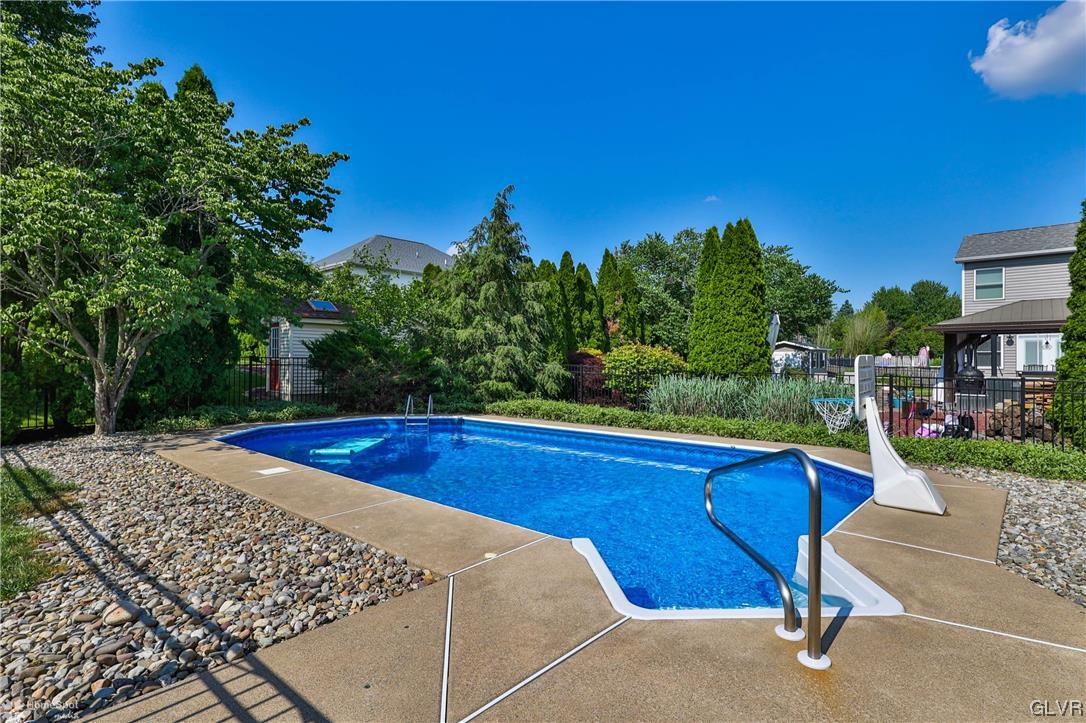 4545 Greenfield Road Bethlehem, PA 18017 - Photo 29 of 35 Gallery Image 29