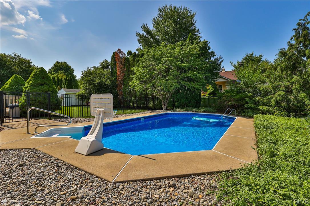 4545 Greenfield Road Bethlehem, PA 18017 - Photo 30 of 35 Gallery Image 30