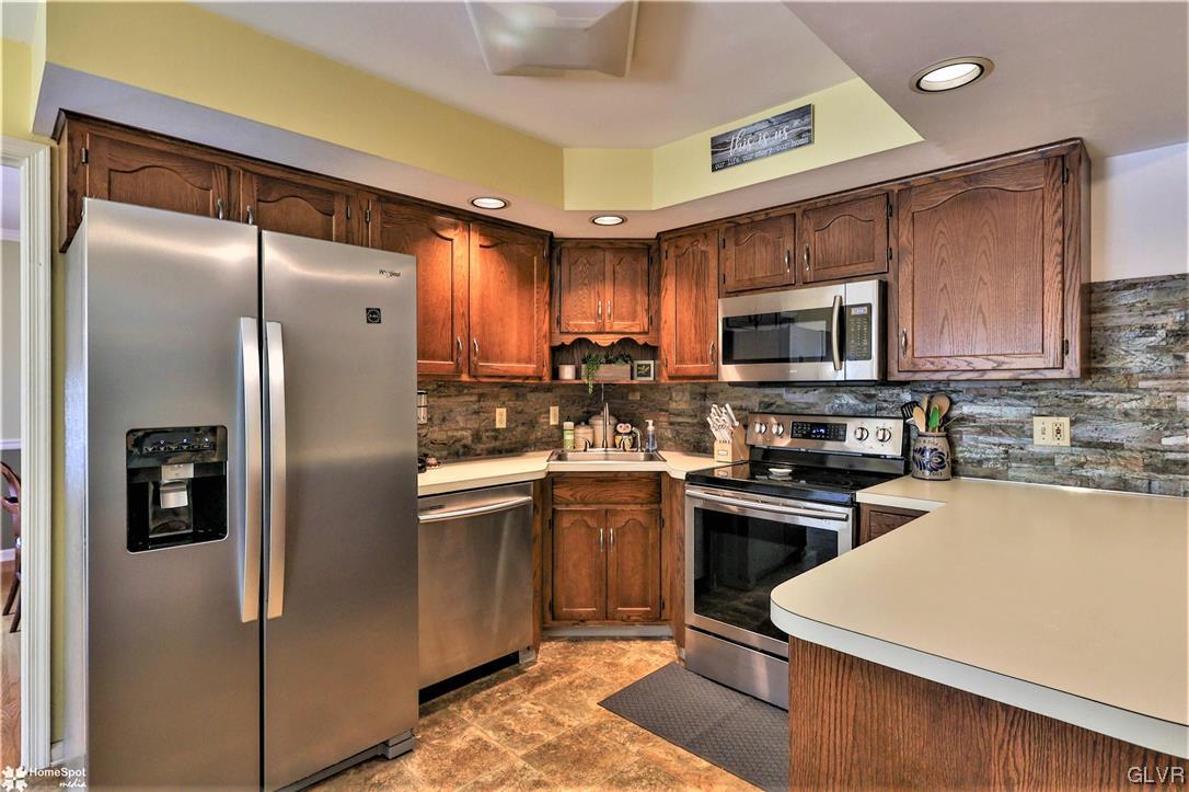 4545 Greenfield Road Bethlehem, PA 18017 - Photo 8 of 35 Gallery Image 8