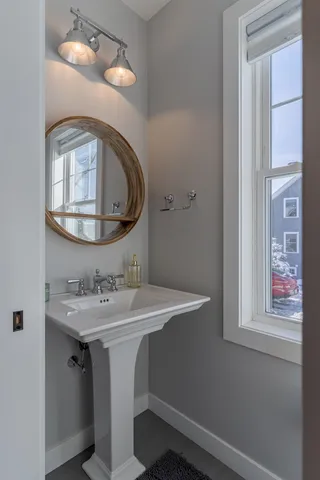 $1,199,000 | 22 Sunrise Circle, Auburn, NH 03032