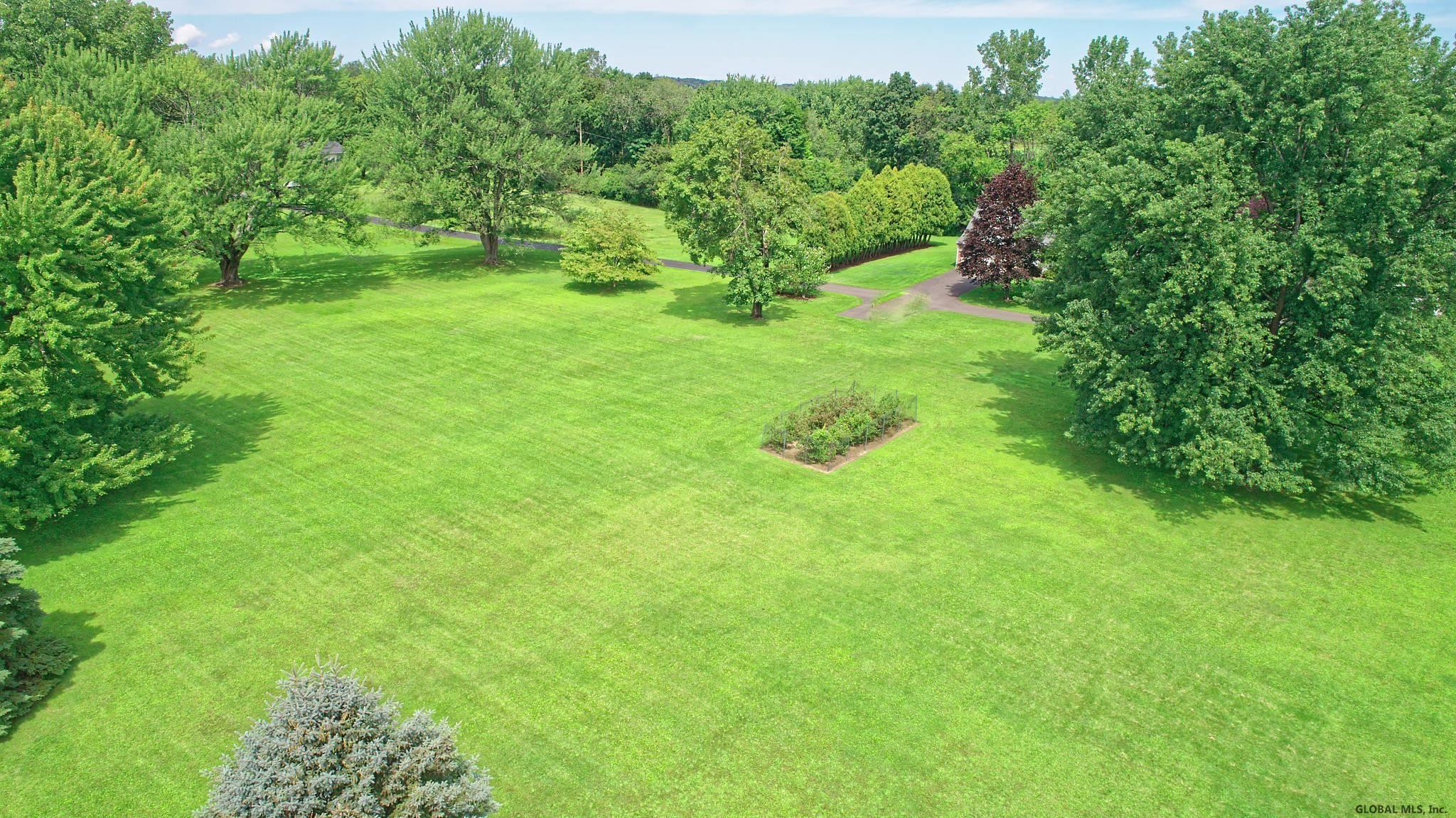 173 Boght Road Colonie, NY 12189 - Photo 7 of 35 Photo 7