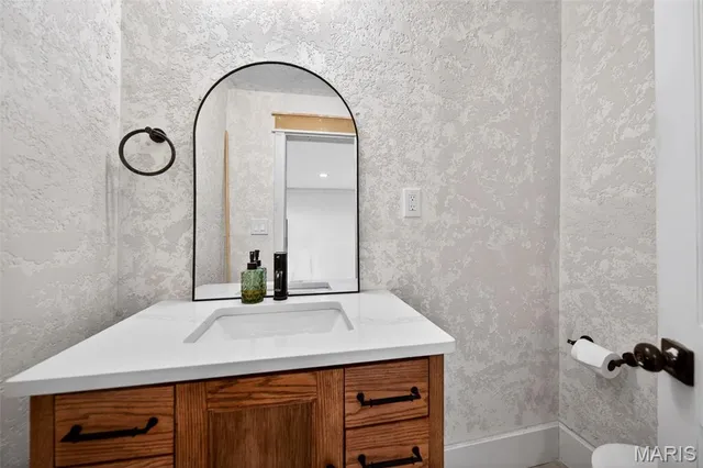 $285,000 | 11660 Mark Twain Lane, Bridgeton, MO 63044