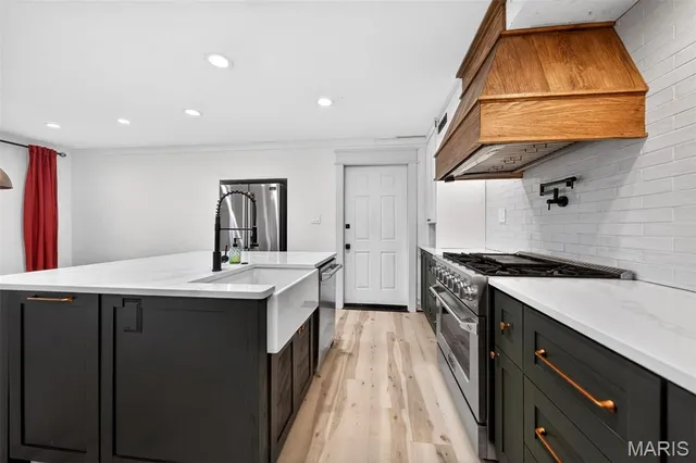 $285,000 | 11660 Mark Twain Lane, Bridgeton, MO 63044