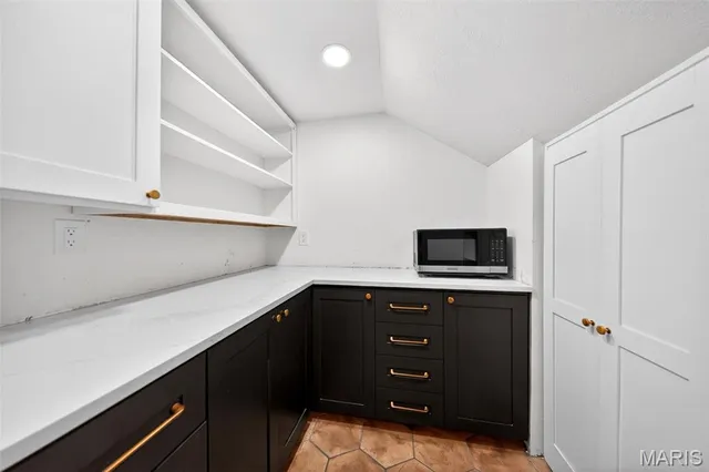 $285,000 | 11660 Mark Twain Lane, Bridgeton, MO 63044