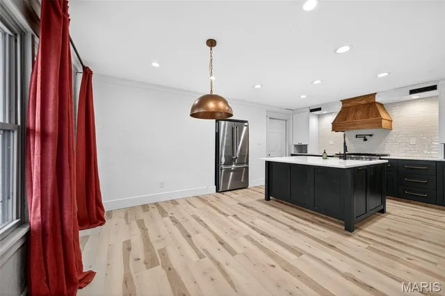 $285,000 | 11660 Mark Twain Lane, Bridgeton, MO 63044