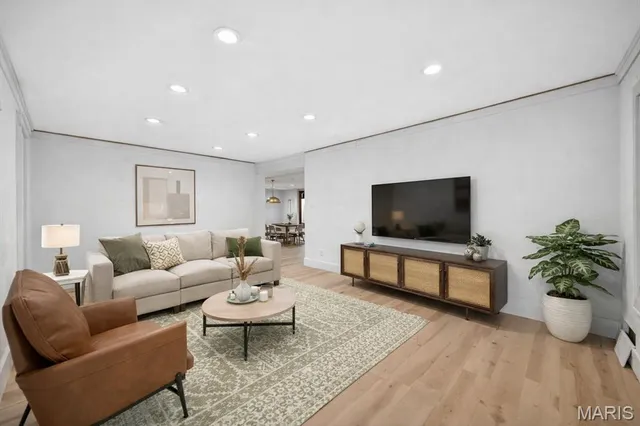 $285,000 | 11660 Mark Twain Lane, Bridgeton, MO 63044