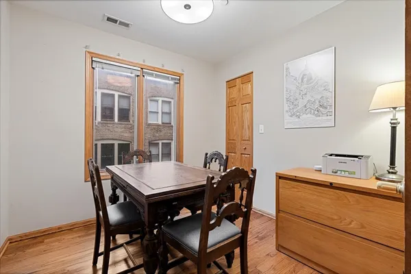$350,000 | 407 South Oak Park Avenue, Unit H, Oak Park, IL 60302