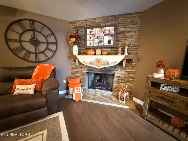 $349,000 | 160 Brady Lane, Oneida, TN 37841