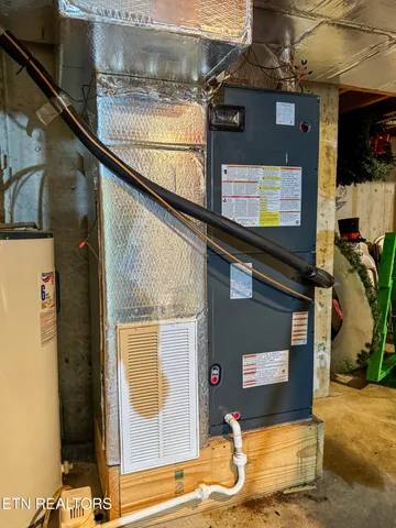 $349,000 | 160 Brady Lane, Oneida, TN 37841