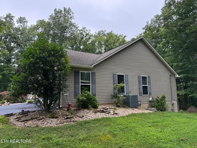 $349,000 | 160 Brady Lane, Oneida, TN 37841