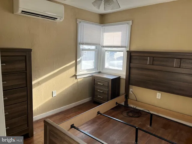 $1,950 | 324 2nd Street, Unit 1, Beach Haven, NJ 08008