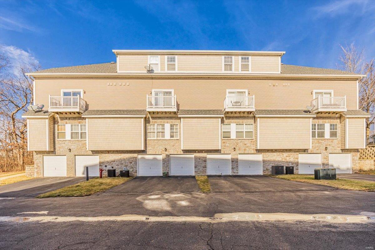 16341 Justus Post Road, Unit 5 Chesterfield, MO 63017 - Photo 33 of 38 Gallery Image 33