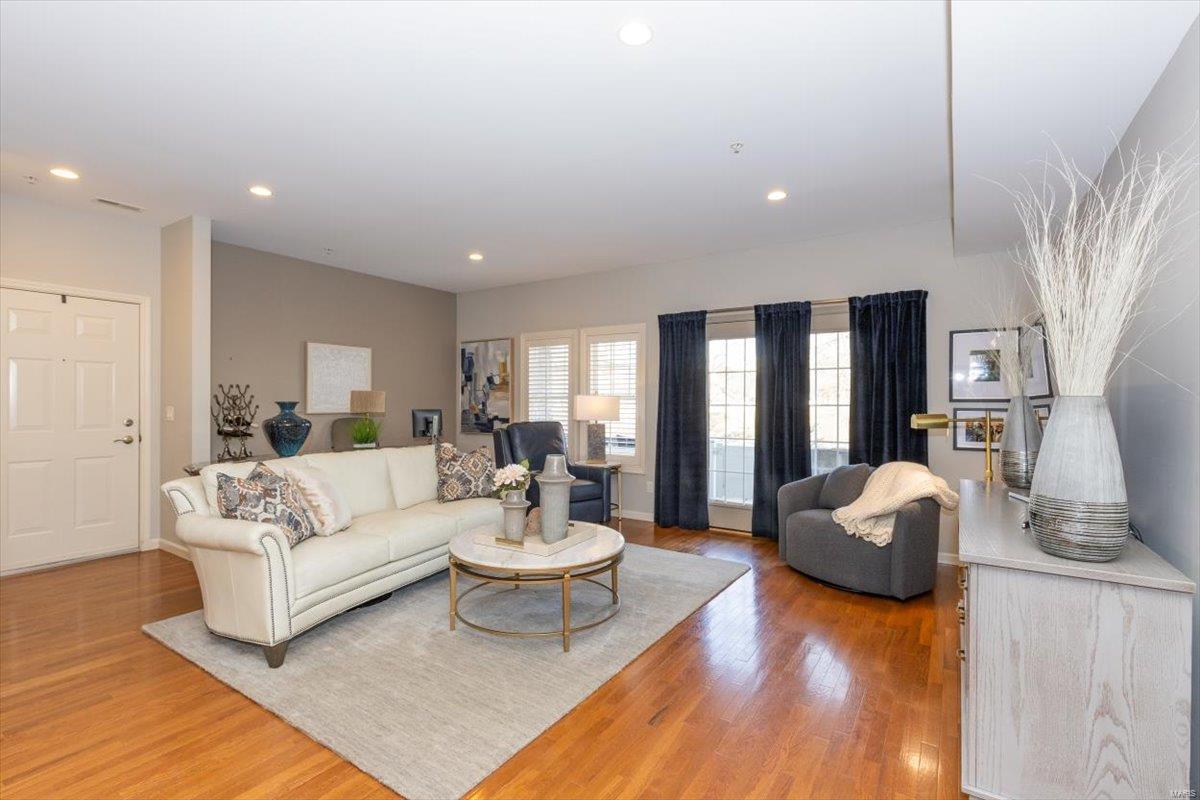 16341 Justus Post Road, Unit 5 Chesterfield, MO 63017 - Photo 6 of 38 Gallery Image 6