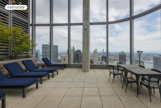 $1,900,000 | 50 West Street, Unit 18A | Financial District
