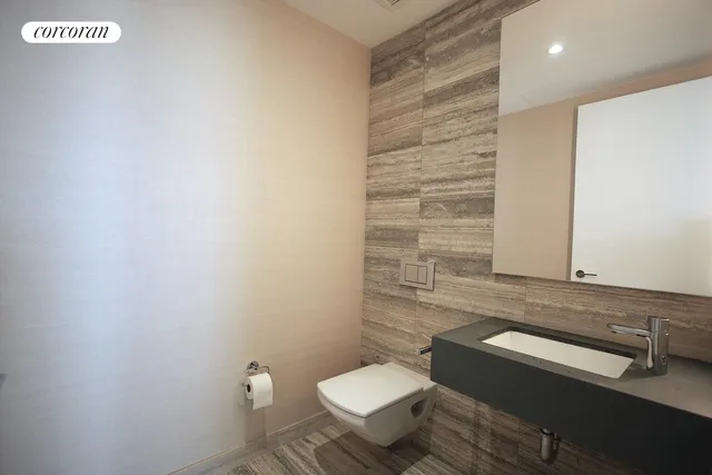 $1,900,000 | 50 West Street, Unit 18A | Financial District