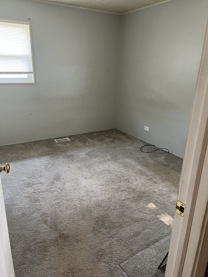 2713 Wilke Road Rolling Meadows, IL 60008 - Photo 4 of 9 a view of room