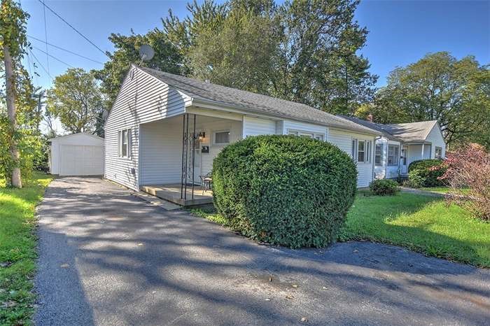 2373 East Hendrix Street Decatur, IL 62521 - Photo 1 of 3