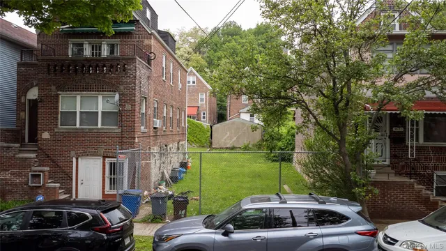 $350,000 | 3631 A Tibbett Avenue | Dash Estate