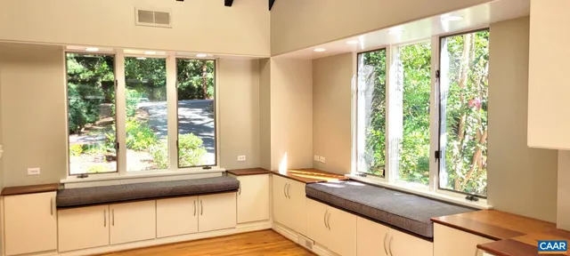 a view of a large window with an outdoor space