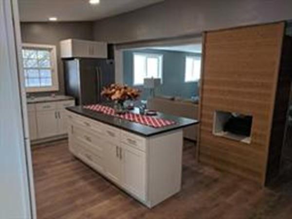 71 Bernard Street Springfield, MA 01109 - Photo 3 of 26