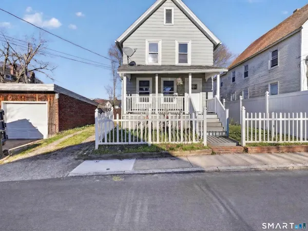 $259,900 | 12 Clover Court, New London, CT 06320